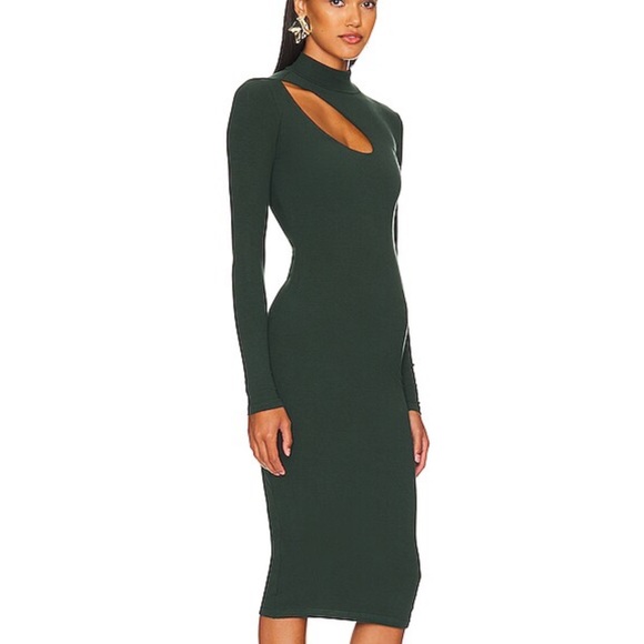 Remi x Revolve lori midi dress in forest green. - Picture 6 of 7